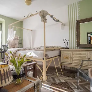 Nomi Dream Box , Split Croatia